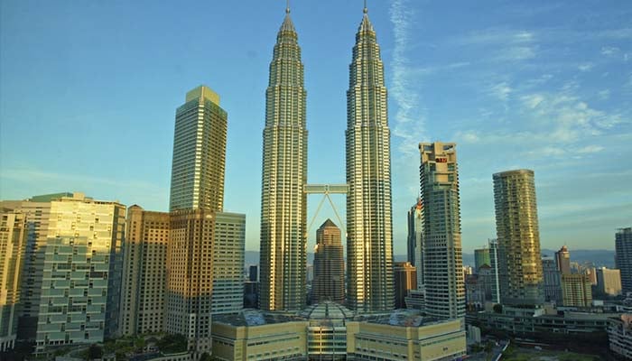 Petronas Towers | Foto por Uwe Schwarzbach